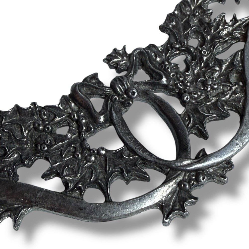 Vintage Metzke Cast Metal Candle Wreath 1990 • Holly/Ribbon Holiday Centerpiece - Picture 6 of 6